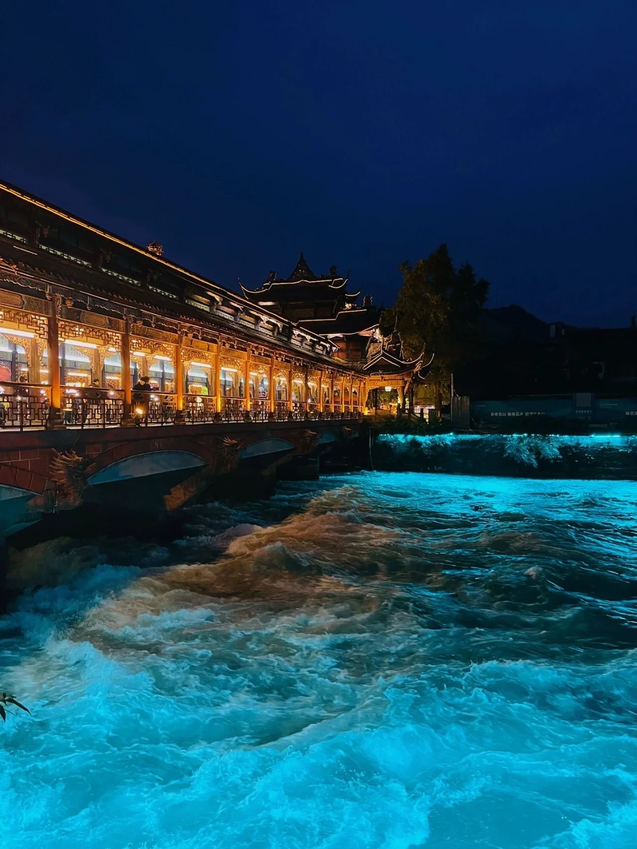 都江堰南桥的夜景到底有多美6015太爱了97